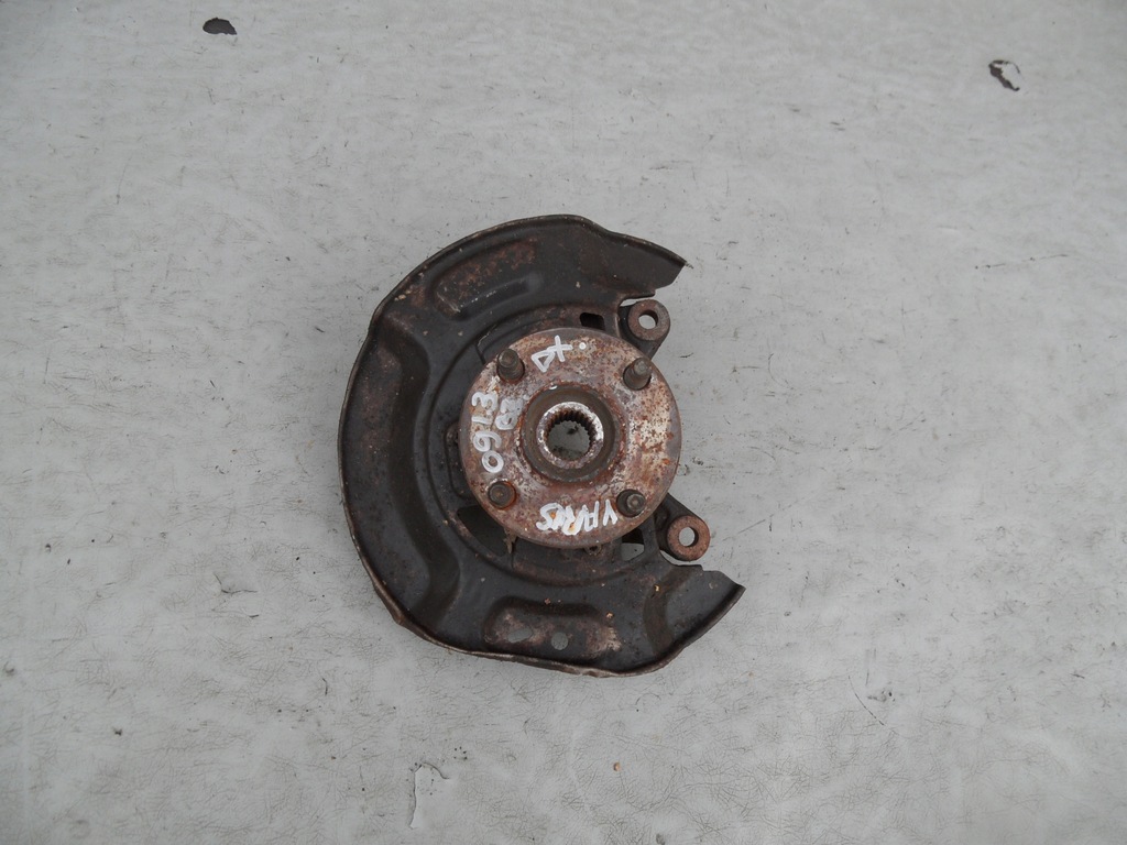 фото №1, Поворотный кулак ступица правая перед toyota yaris ii