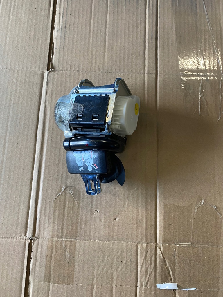 фото №1, Audi q7 4m pas безопасности правый 3 ряд