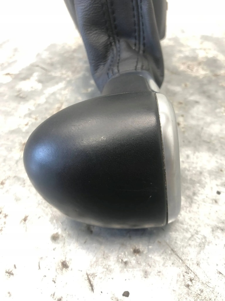 Чехол ручка автоматическая коробка передач audi a4 b8 рестайлинг  8k1713139r в Украине