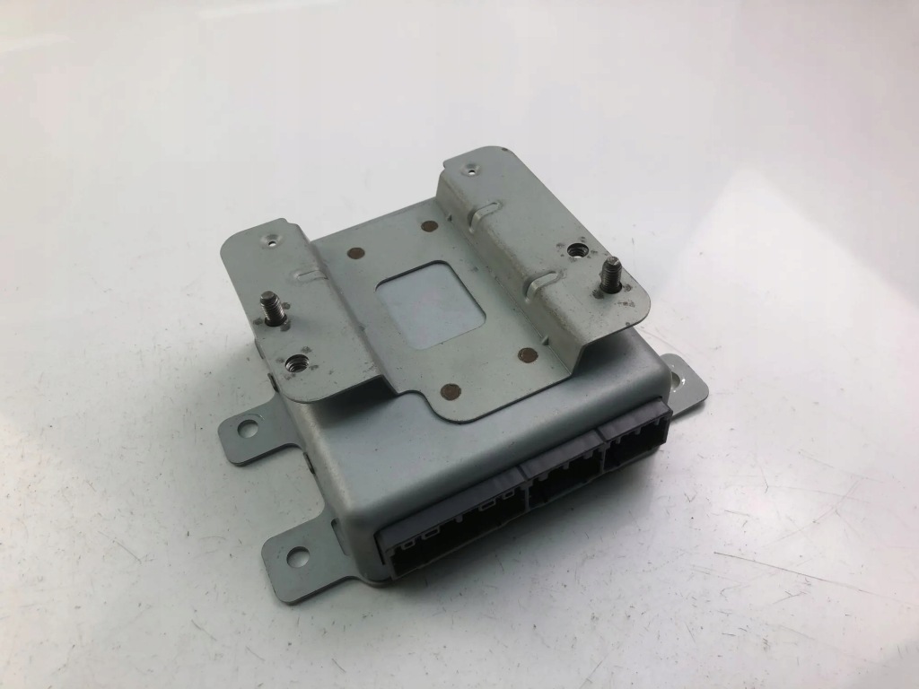 фото №1, Блок управления ssangyong rodius 8716121101 14000821 2006