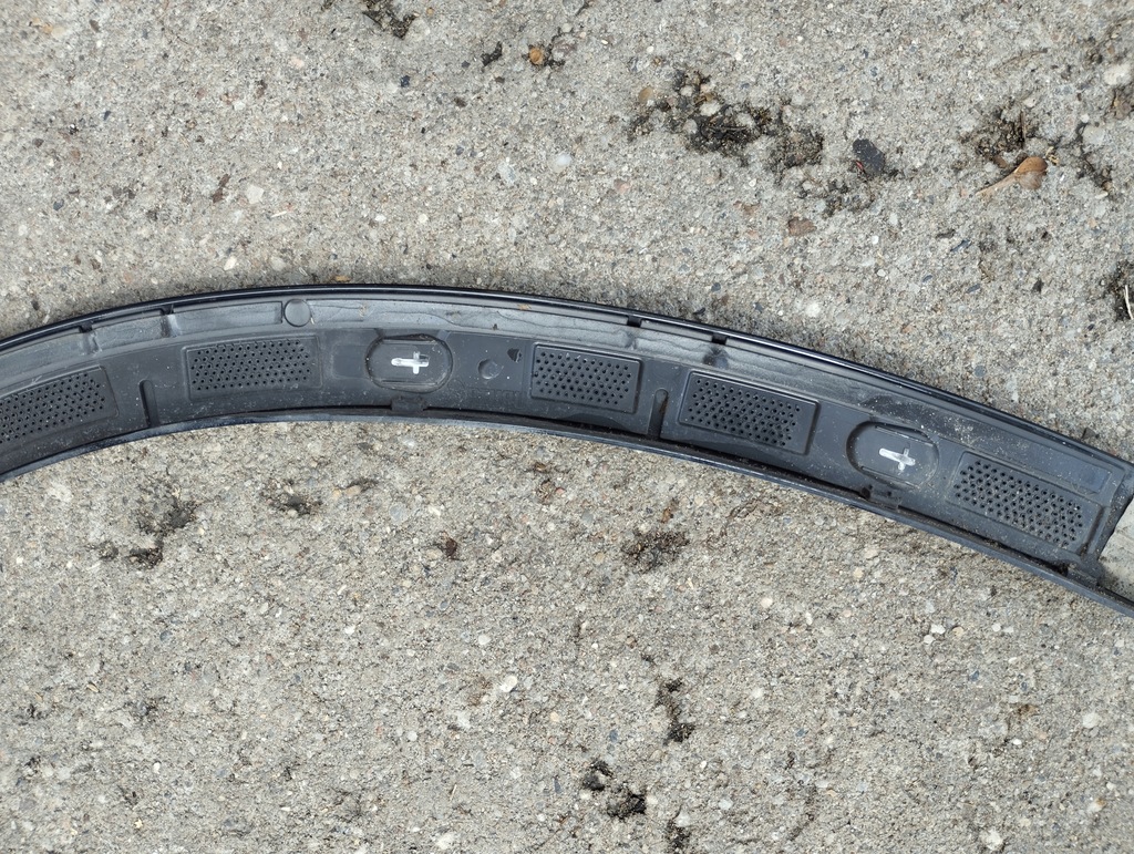 фото №5, Молдинг na крыло правая перед mercedes glc w254