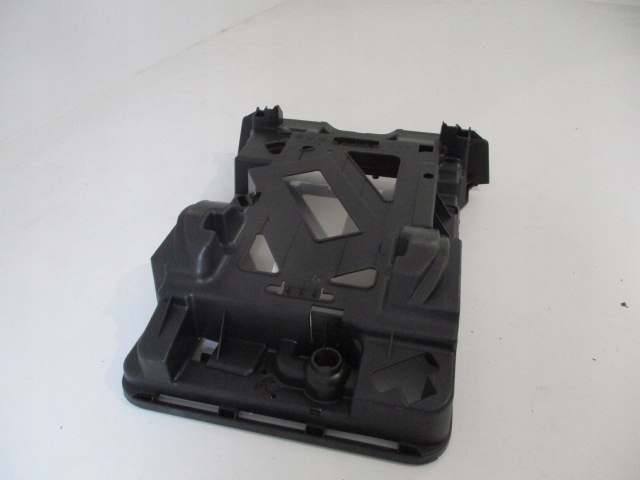 фото №8, Expert iii 2018 бардачок рычаг переключения передач  новый 9816265180