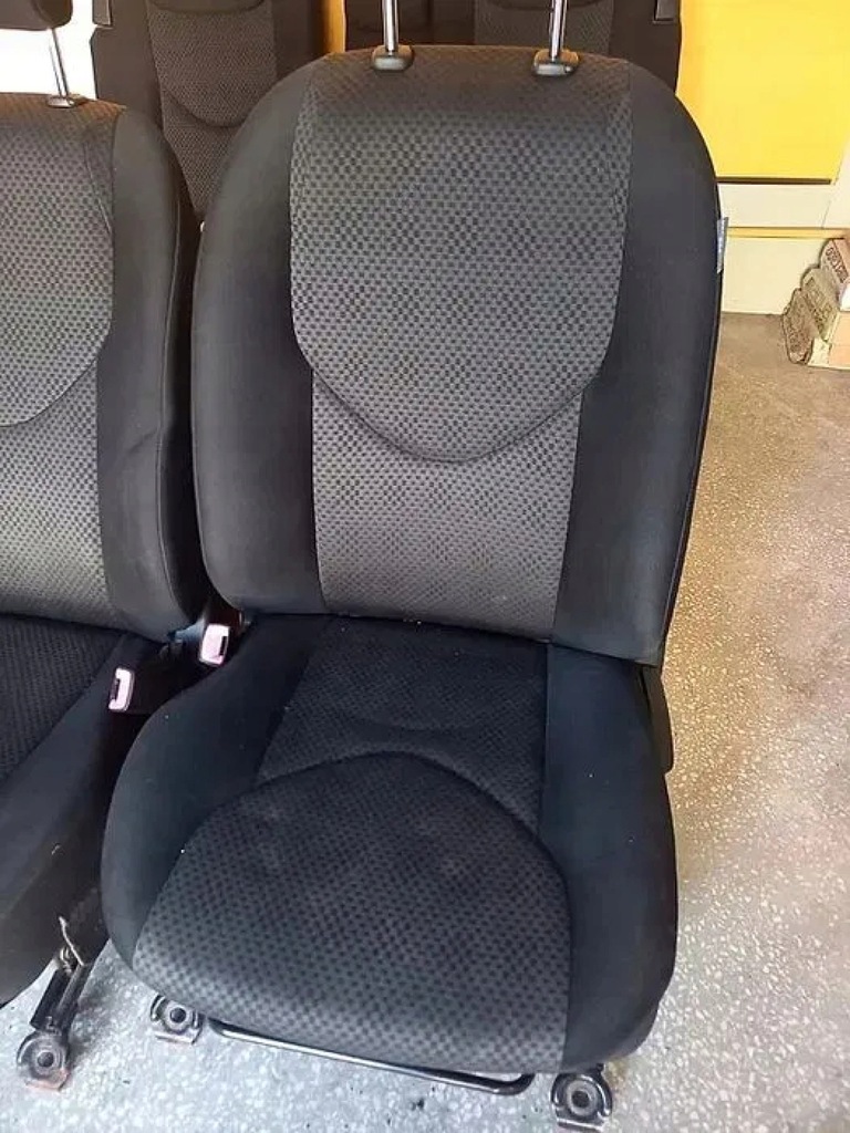 фото №3, Сиденья заднее сиденье перед задняя версия ang toyota rav4 iii