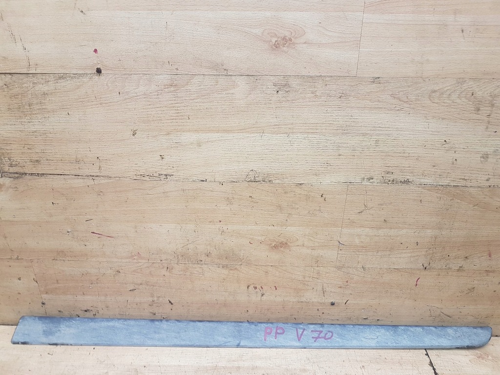 фото №1, Молдинг боковая дверь перед правая volvo v70 ii