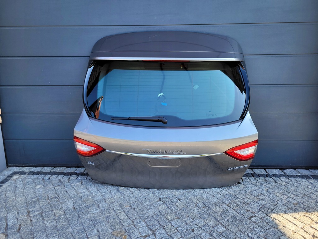 фото №1, Maserati levante крышка багажника задняя комплектная камера идеальное состояние