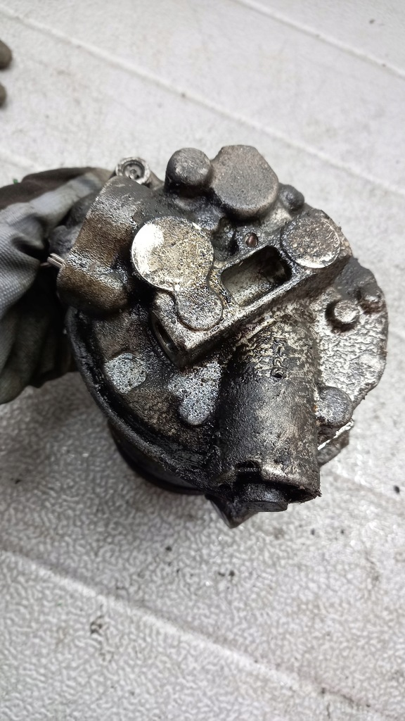 фото №6, Компресор кондиціонера vw polo 1.2b 03r