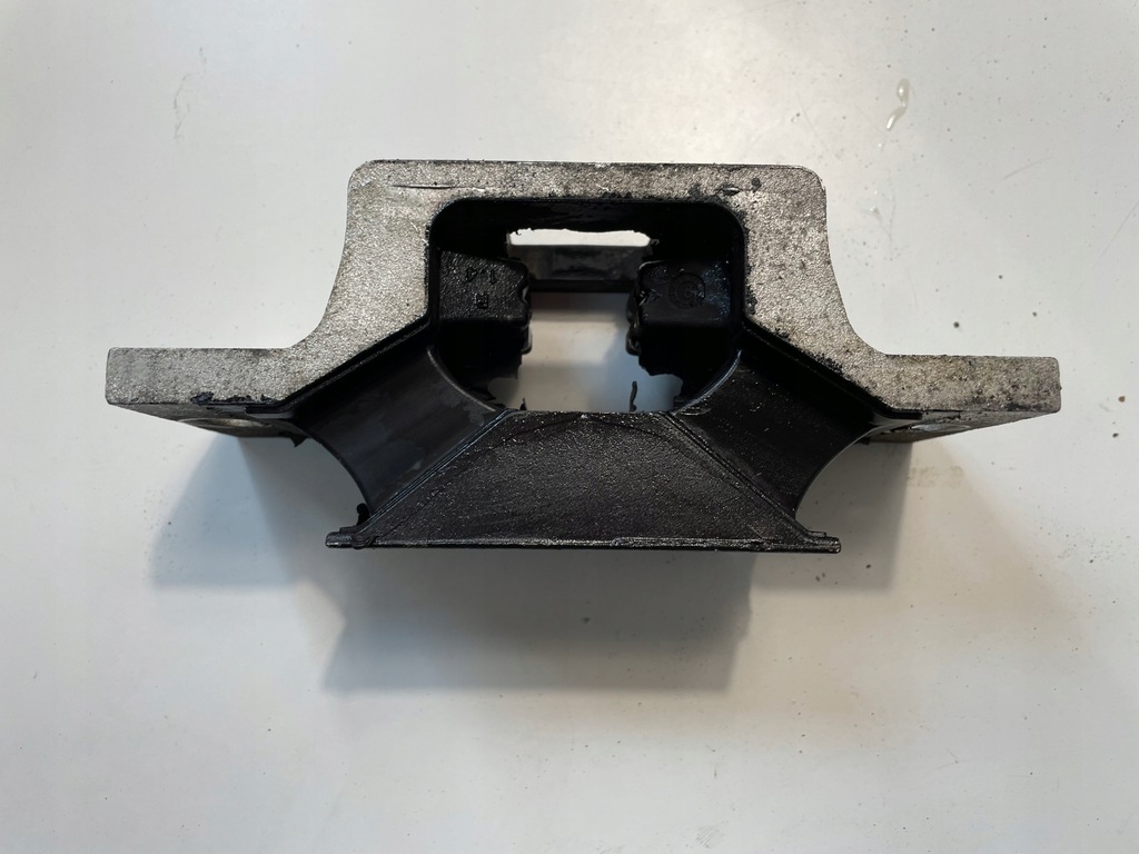 фото №3, Подушка коробки кронштейн renault master iii lift