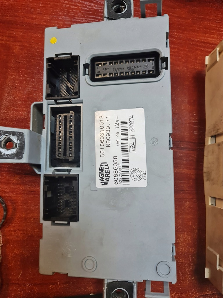 фото №12, Набір імобілайзер бортовий комп'ютер alfa romeo 159 2.4jtd 05'