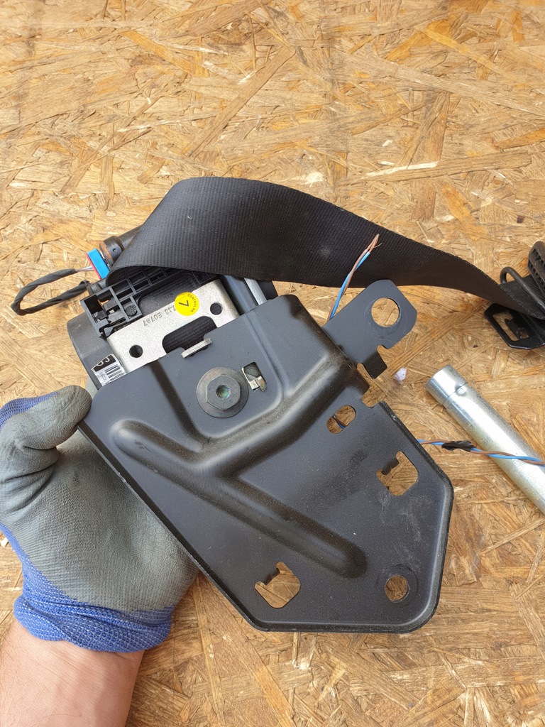 фото №5, Renault megane iii pas безопасности правый перед натяжитель