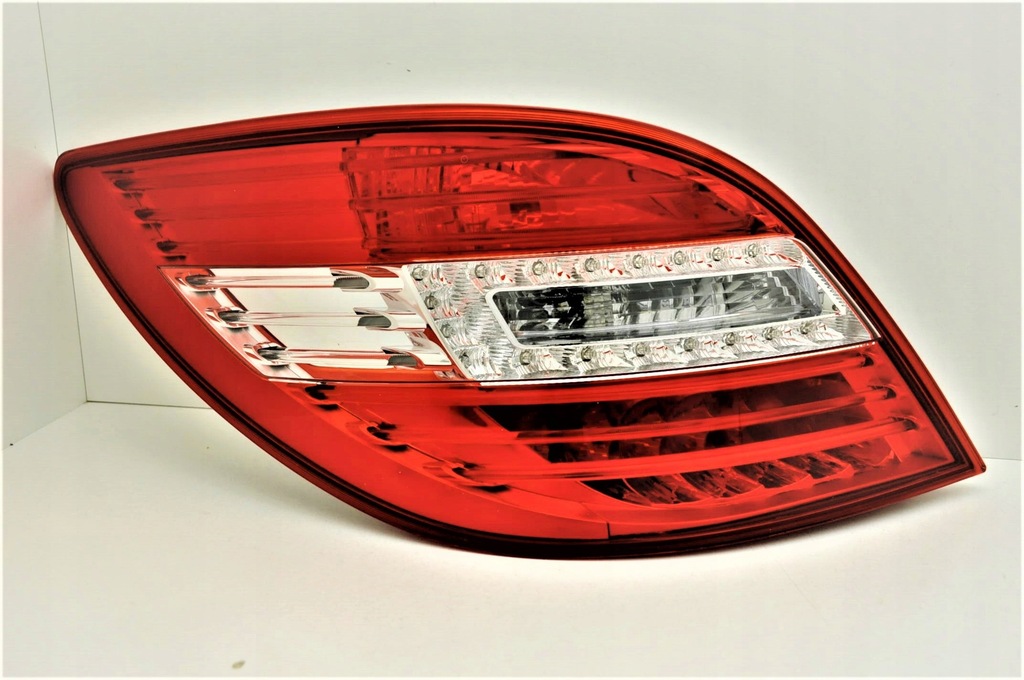 фото №2, Mercedes r w251 od 2010- nowe лампы led комплект