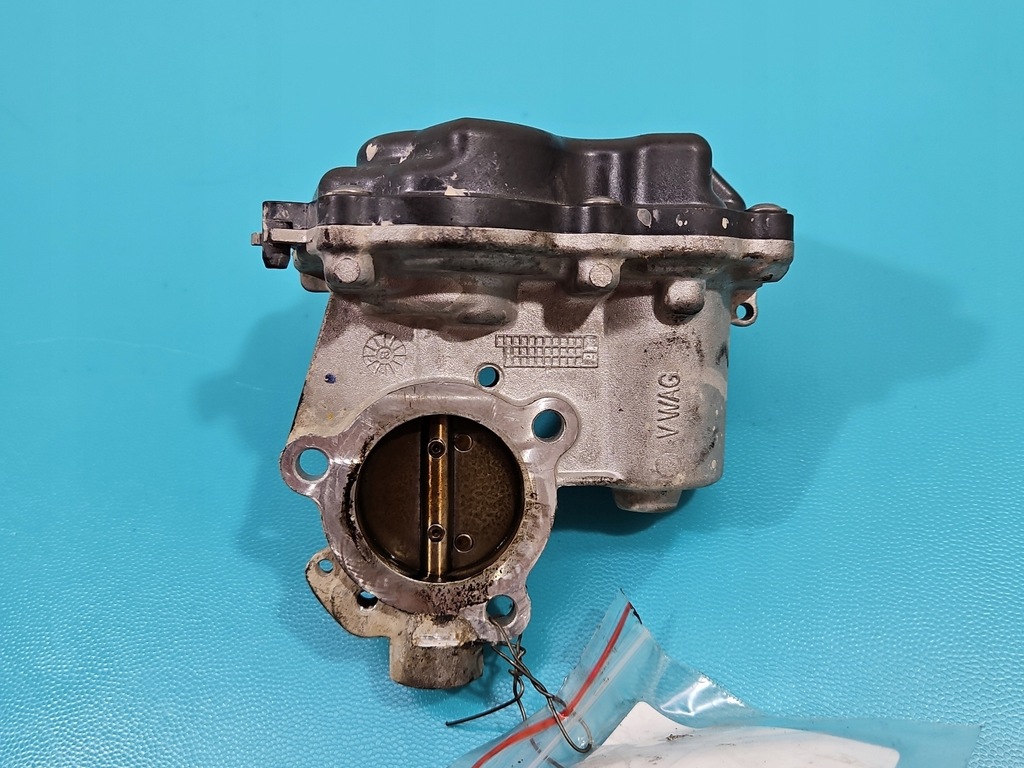 фото №9, Дроссельная заслонка vw caddy iii 2k 04l131501l 2.0 tdi