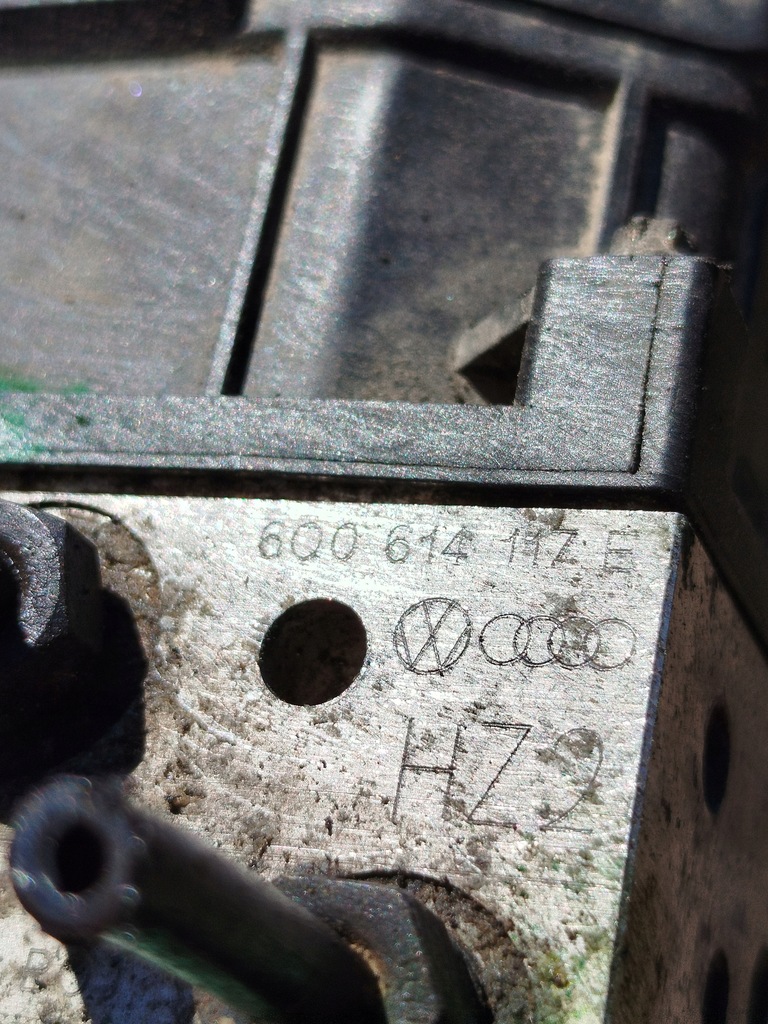 фото №10, Насос abs seat ibiza vw polo skoda fabia 6q0614117e
