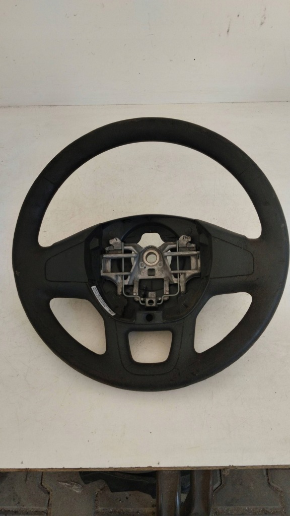 Купить Руль renault trafic 3 14- 93868107