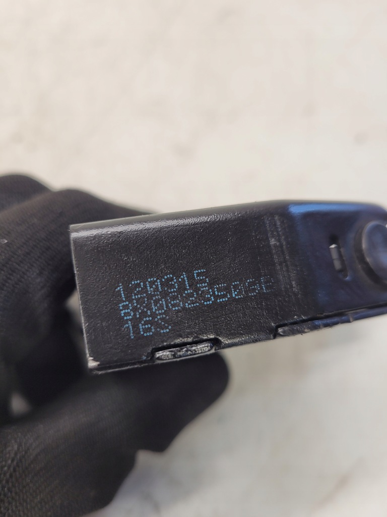 фото №5, Замок капот засувка audi a1 8x0823509b