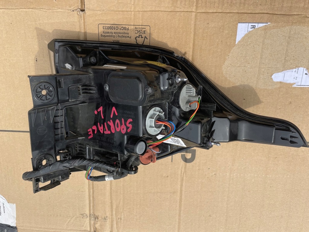 фото №4, Kia sportage v лампа задня задня ліва 92401-r2000