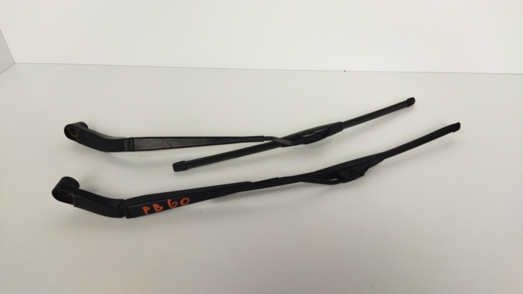 фото №1, Camaro vi 16-19 рычаги дворники перед комплект