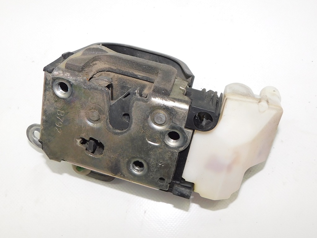 фото №3, Alfa romeo 147 2002r 3d замок двері лівий