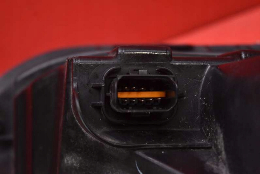 фото №9, Фара левый лампа перед eu 9681873980 citroen c3 picasso lift 12-16