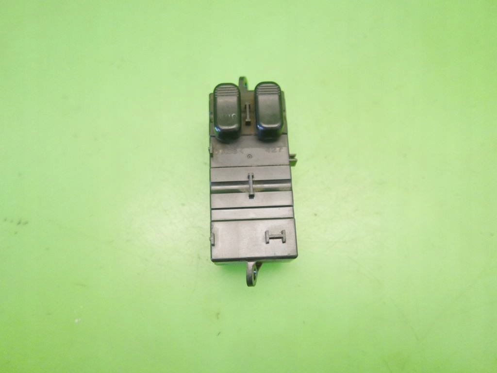 фото №1, Перемикач вікон лівий перед daihatsu cuore v l701