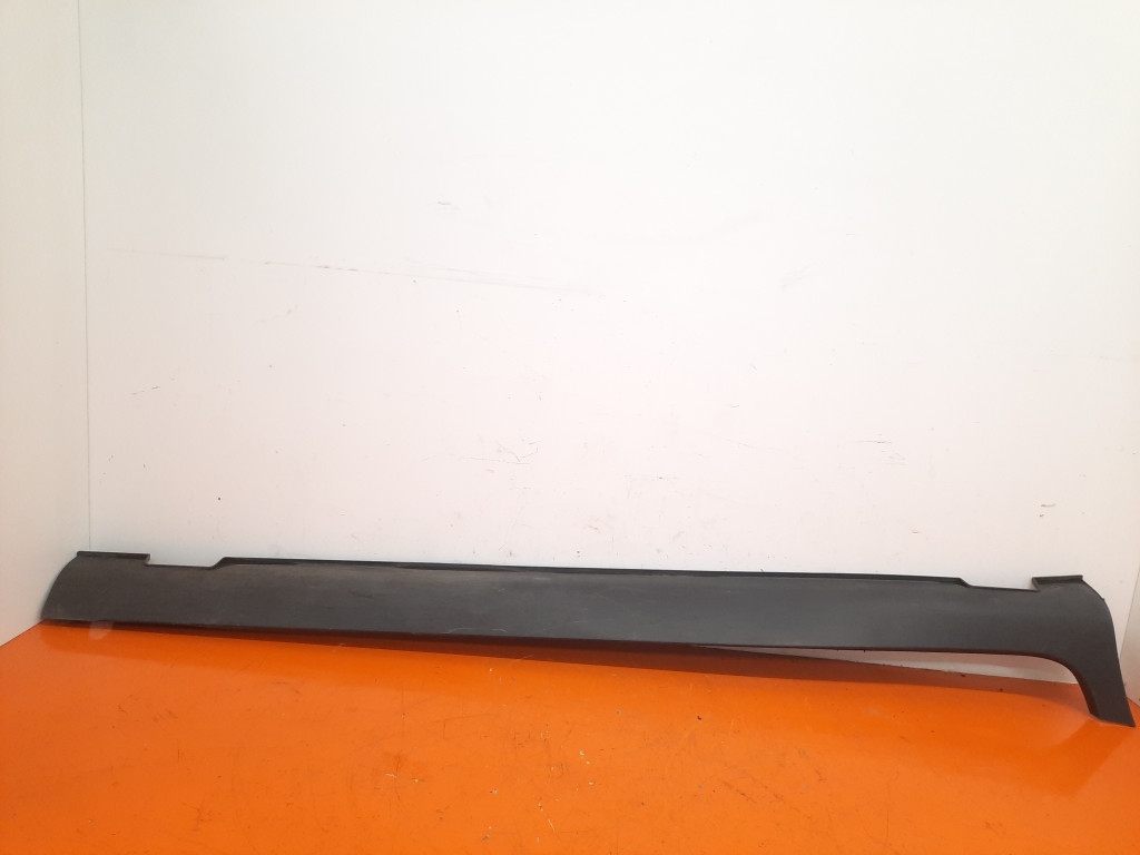 фото №1, Kia stonic 17-20 crossover молдинг порог наружная правая 87754h8400