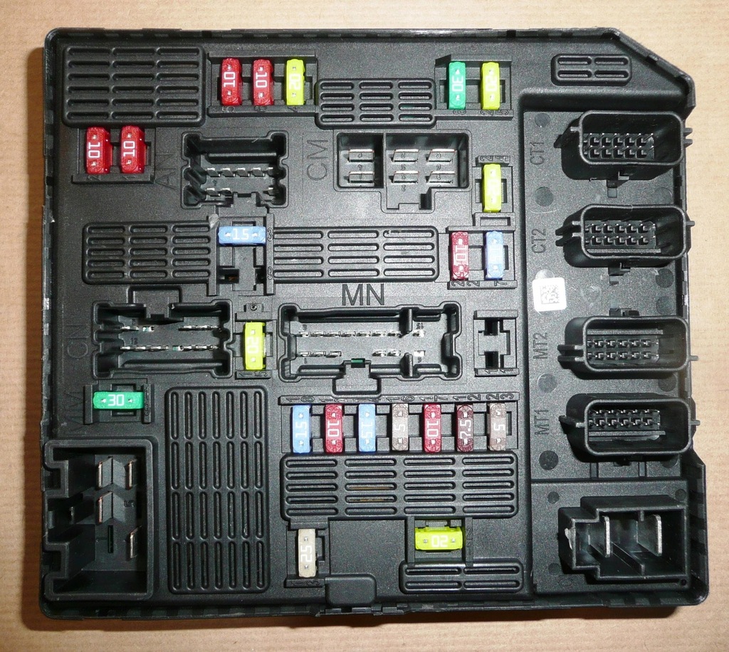 фото №2, Коробка предохранителей renault scenic 284b69009r