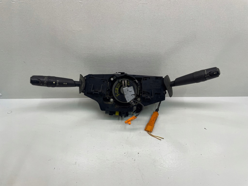 фото №1, Переключатель комбинированный 96186612zl 61557024 psa