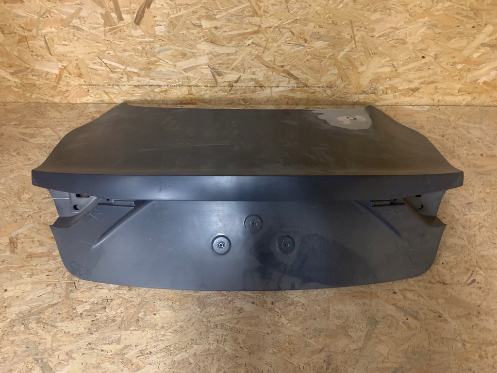 фото №1, Крышка багажника maserati granturismo m189 670174089