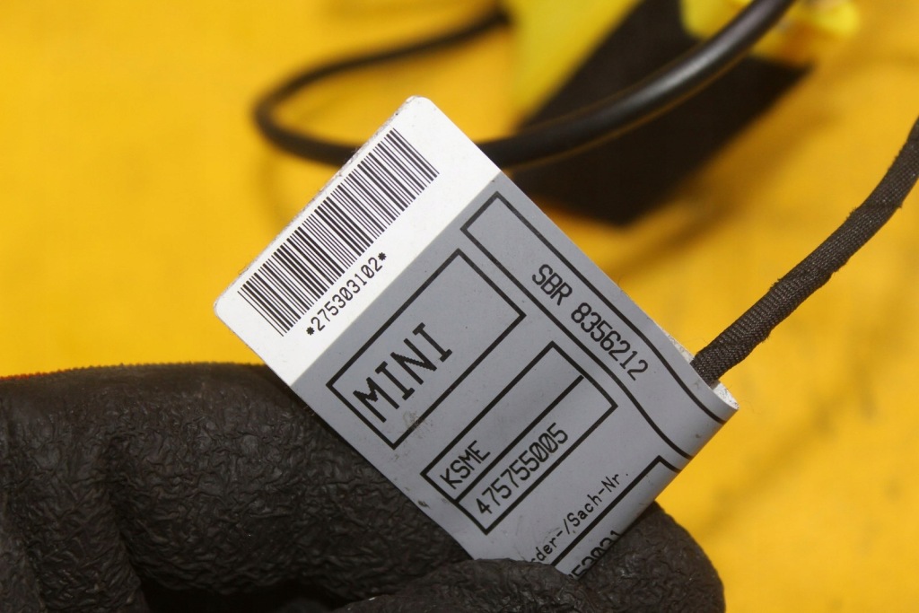 Натягувач кліпса поперечина ліве перед mini one r56 r55 275303102 610183700a Ціна