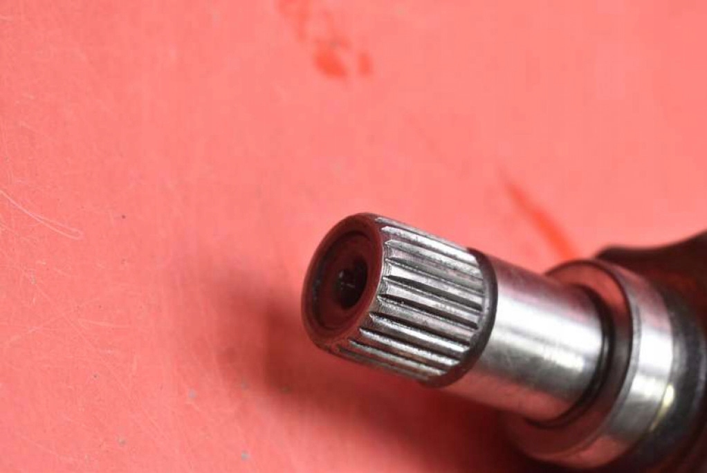 фото №8, Приводной вал левая перед механическая коробка передач peugeot 5008 1 i 1.6 hdi 112 km 09-13