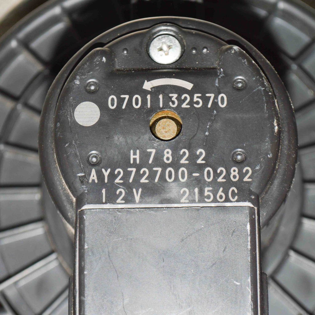 Моторчик отопителя jeep commander xk, xh h7822 17516476 3.0l 160kw Киев