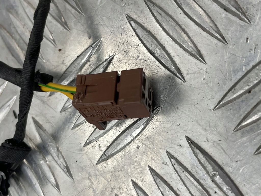 фото №9, Bmw f10 f11 електропроводка джгут сидіння права правий перед 9230617