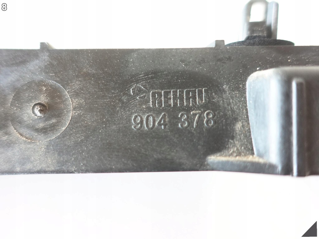 фото №9, Audi a8 4h0 d4 lift 13-17 направляющая кронштейн w бампер правое задняя седан long