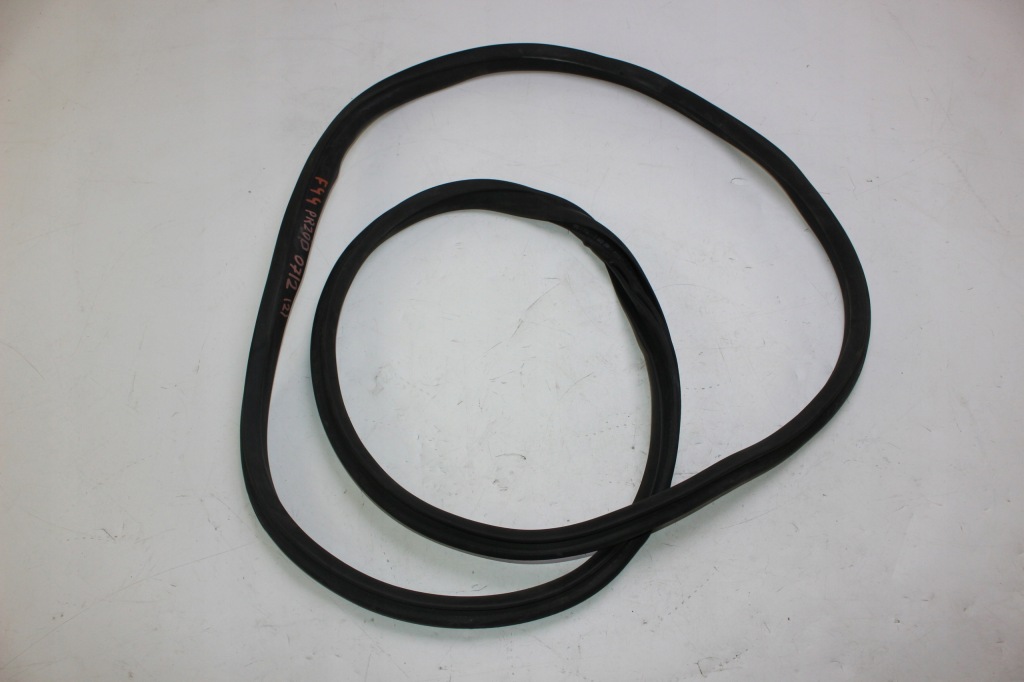 фото №1, Bmw 2' f44 218d gran coupe 21r прокладка двері правий перед 7483095