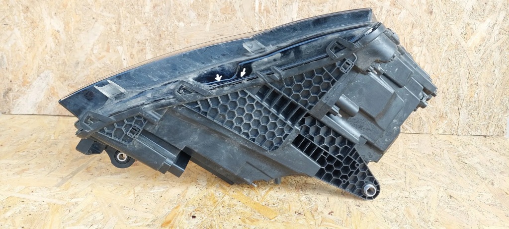 Купить Skoda superb b8 3v 2021 лампы передние