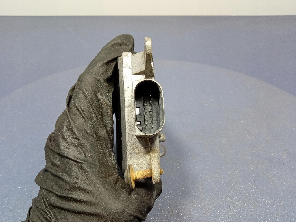 фото №3, Vw phaeton модуль радар ассистент переключения поперечина движения 7l6907568c