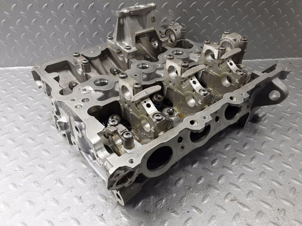 Головка двигателя bmw x1 f48 f49 11121019163 с Разборки