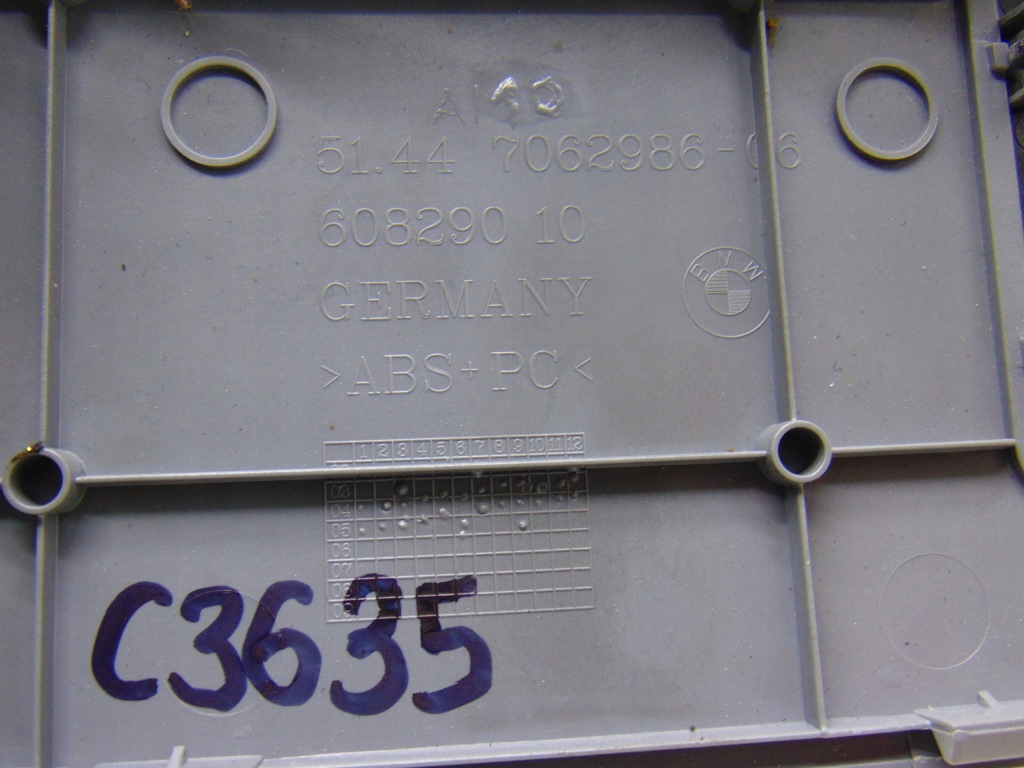 фото №4, Лампа освещение салона кабины перед 7062986 bmw e63 e64