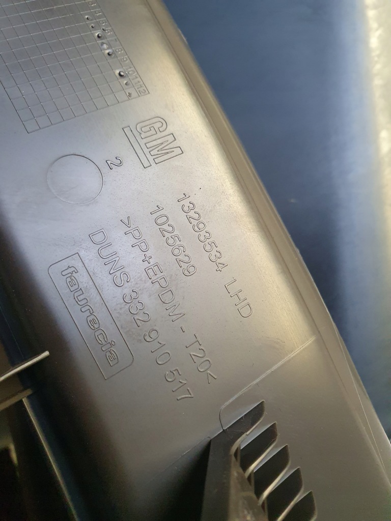 Opel zafira c бардачок полиця панелі консолі коричневий eu в Україні