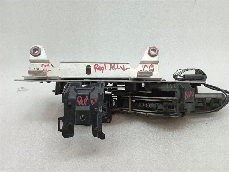 фото №4, Rolls royce wraith rr5 dawn радіатор mascot retractable 51137377371-