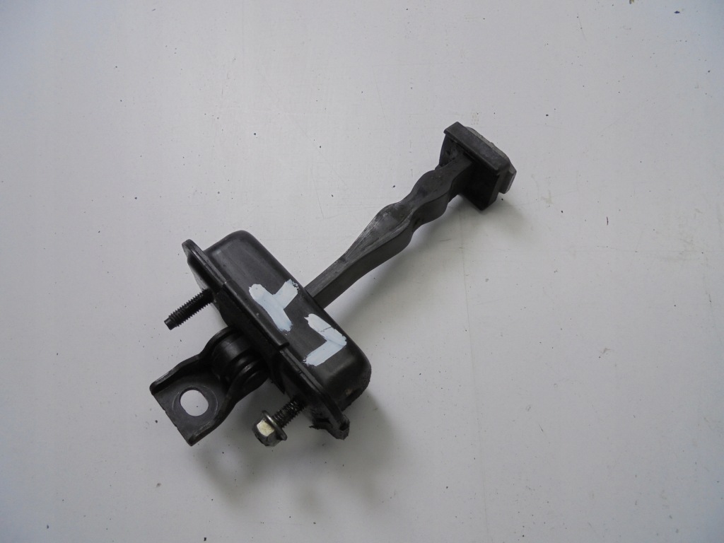 фото №1, Ограничитель дверь левый задняя citroen c3 iii 1.2 бензин 2017 rok