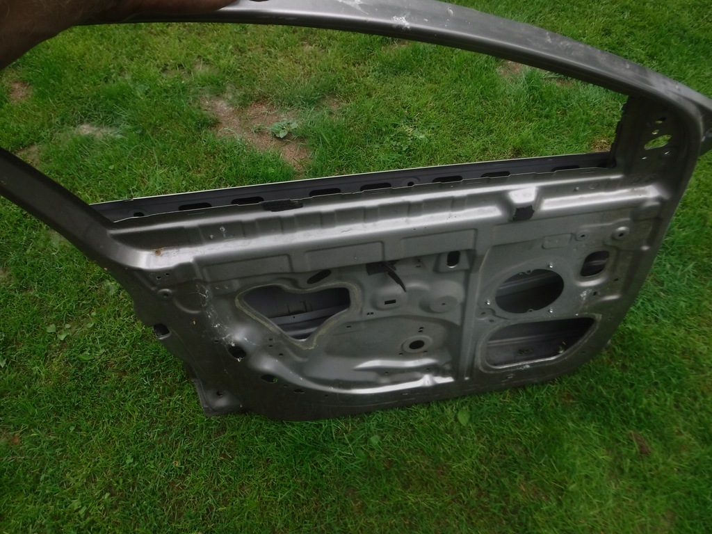 фото №8, Renault megane iii - дверь передние левая перед