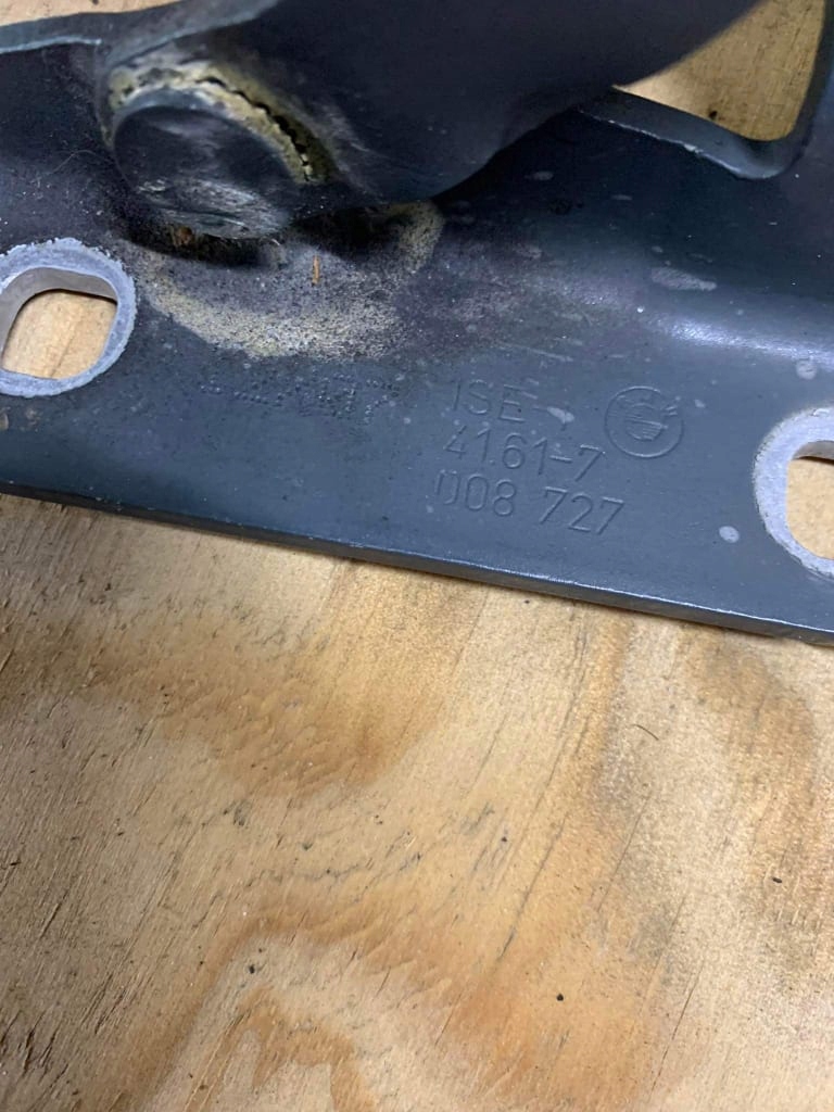 фото №12, Bmw e60 e61 петля капот лівий tiefseeblau