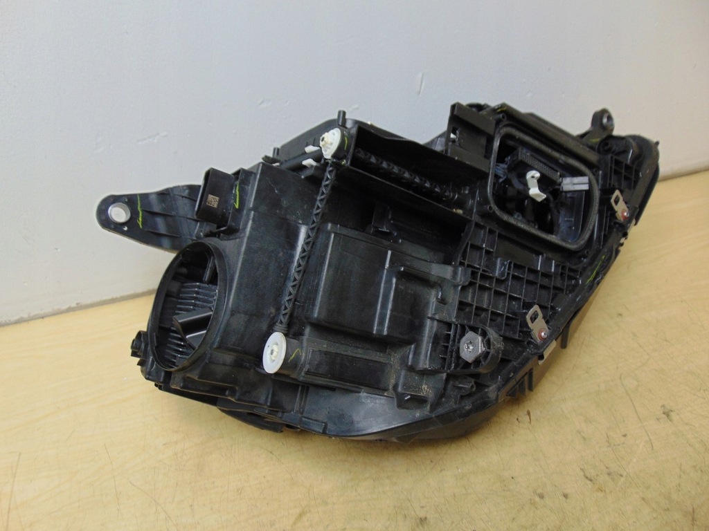 фото №12, Лампа левая перед mercedes gle w167 2019- europa