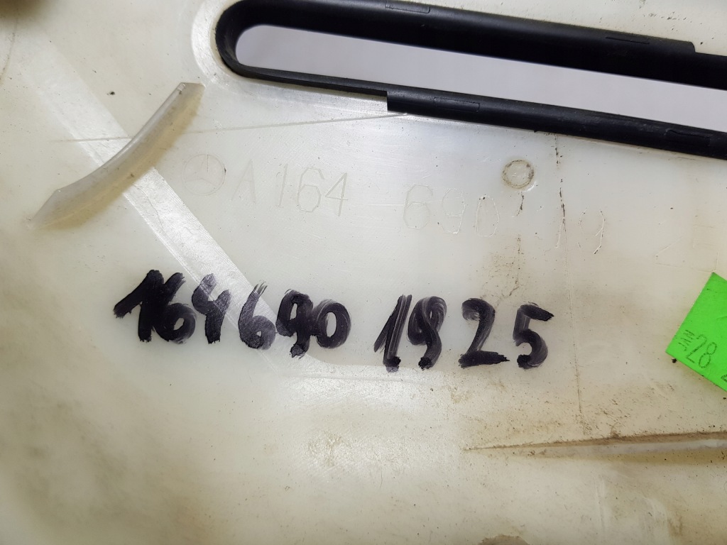 Накладка стійка ліва задній c обшивка mercedes ml w166 чорні amg 1646901925 Недорого