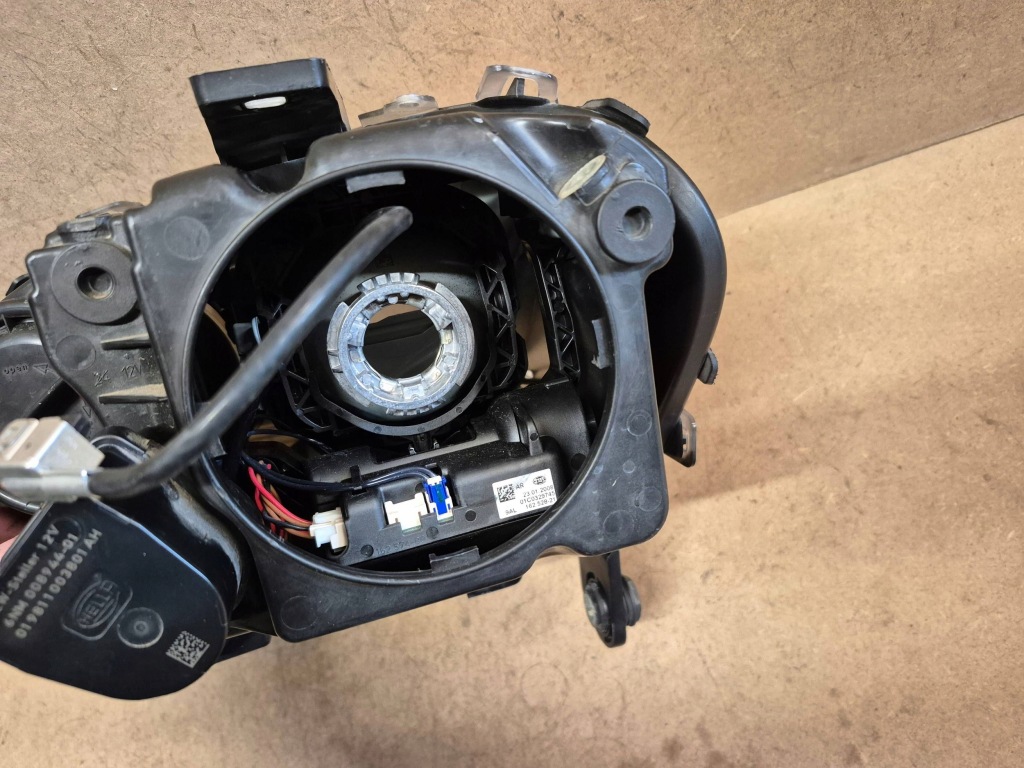 Фара перед сторона права mercedes-benz ml w164 bi ксенон skr a1648201061 Ціна