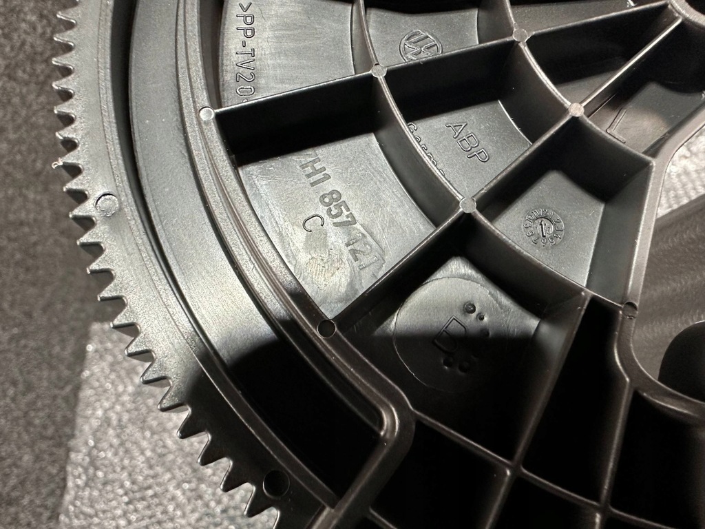 фото №7, Vw transporter t5 europa бардачок пасажира 7h1857121 новий