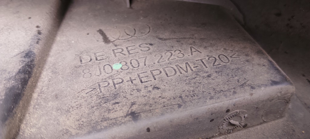 Бампер перед передній audi tt 8j0 06-14rok s-line 8j0807437d 8j0807223a org Недорого