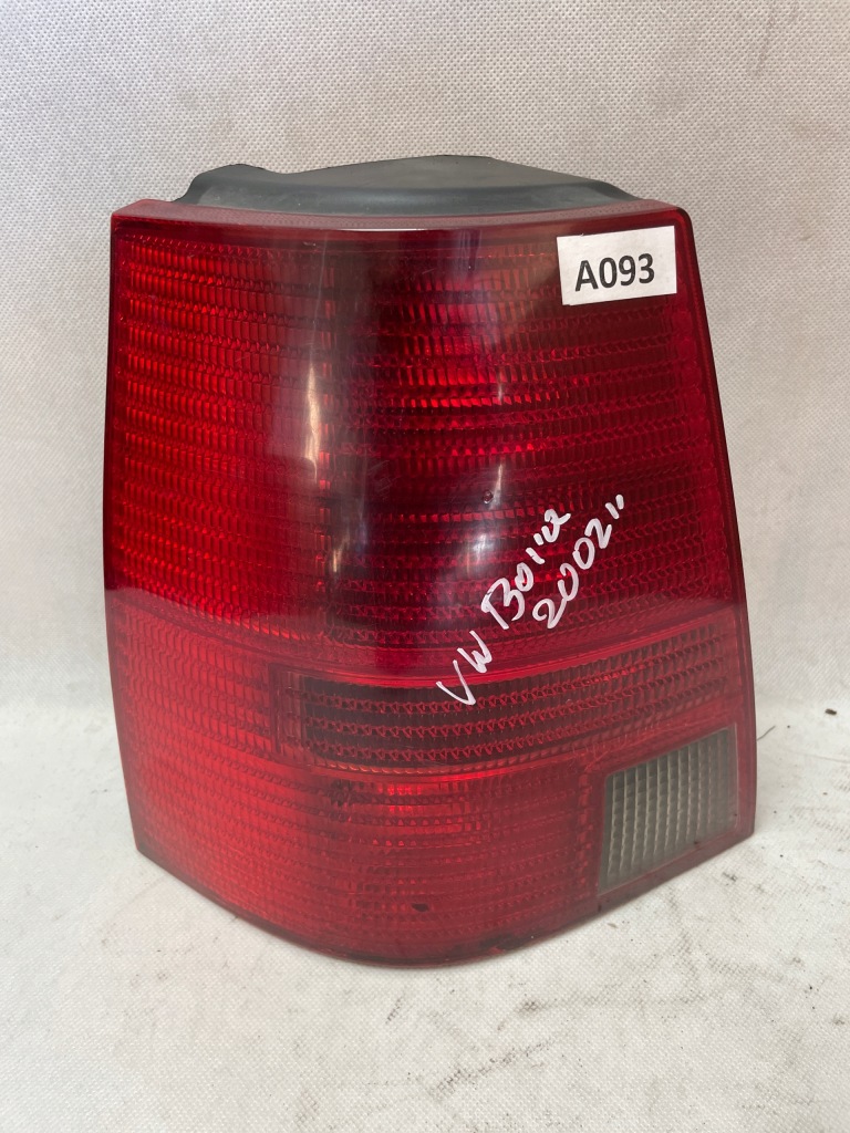 фото №1, Vw bora kombi лампа левая левый задняя 1j9945075