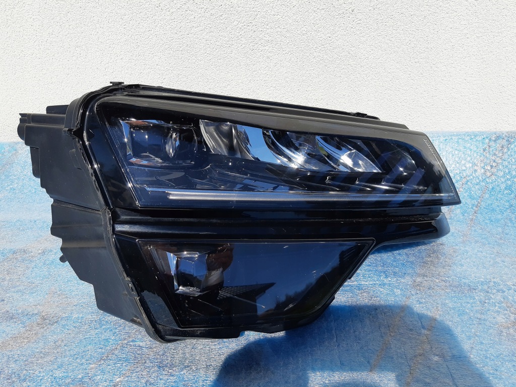 Купить Skoda karoq фара правый  57b941016f