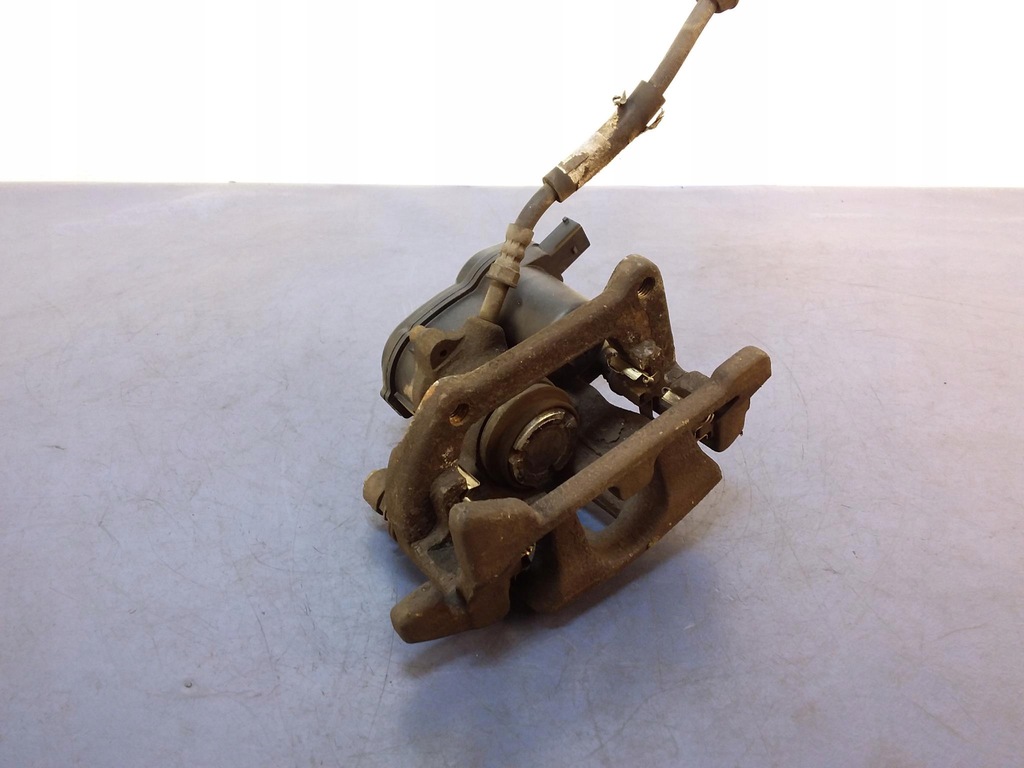 фото №5, Audi q5 8r lift супорт гальмівний задня лівий 32347485